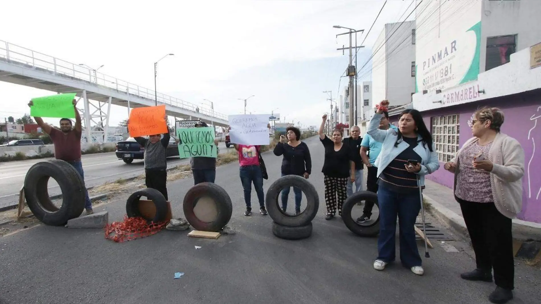 Ahora protestan contra Agua de Puebla en Loma Bella c